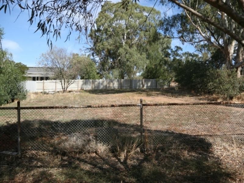 36 Daly Street, Clare SA 5453