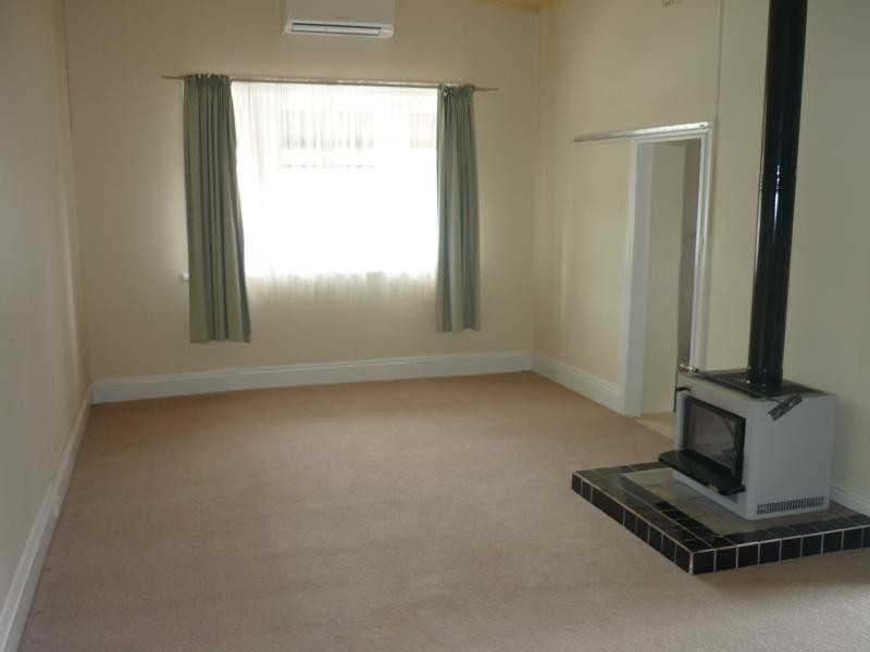 10 Paxton Terrace, Burra SA 5417