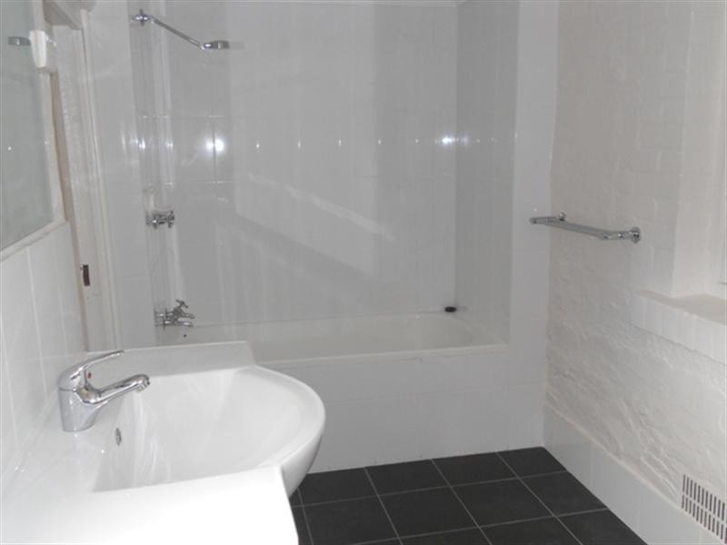 10 Paxton Terrace, Burra SA 5417