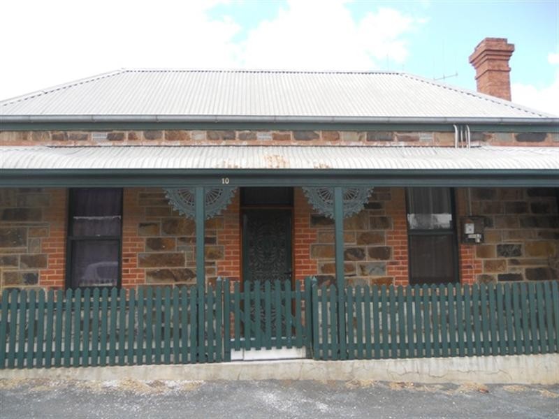 10 Paxton Terrace, Burra SA 5417