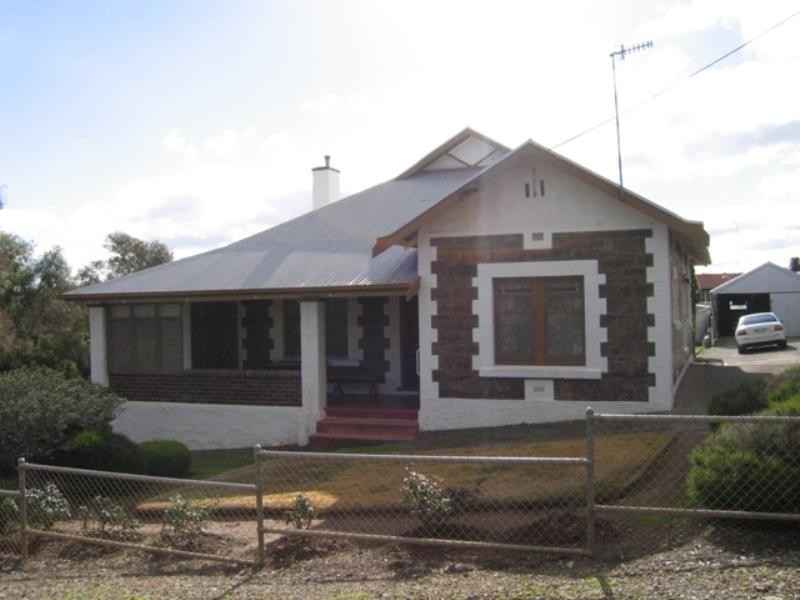 2 View Street, Burra SA 5417