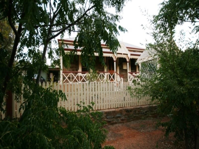 18 Chapel Street, Burra SA 5417