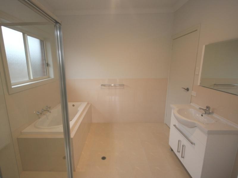 372 Main North Road, Clare SA 5453