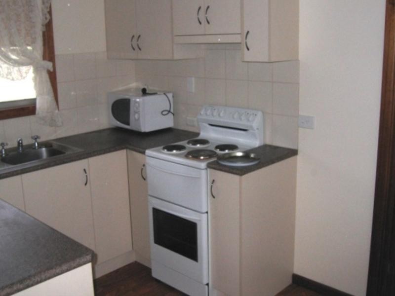 62 Blyth Road, Clare SA 5453