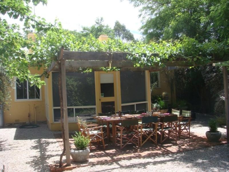 20 Gleeson Street, Clare SA 5453