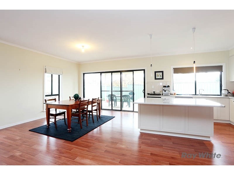 5 West Terrace, Clare SA 5453