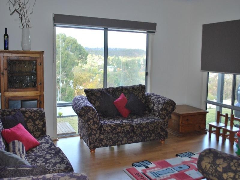 13 Michael Court, Clare SA 5453