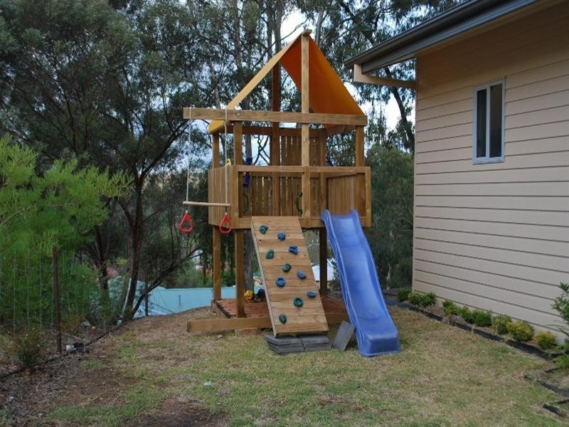 13 Michael Court, Clare SA 5453