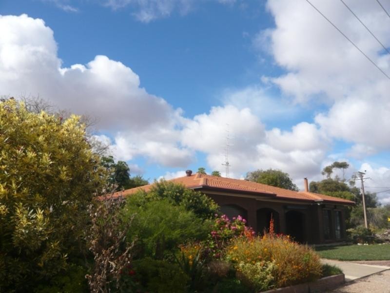 2 John Street, Blyth SA 5462