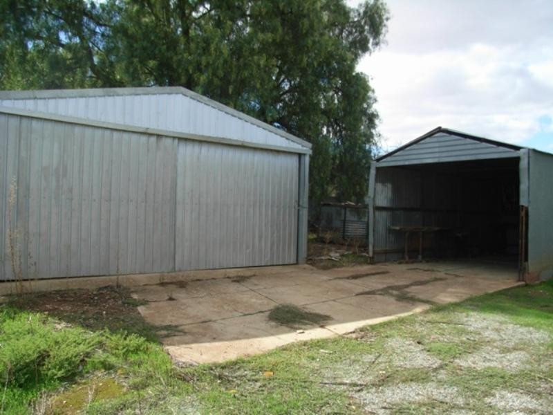 42 Government Road, Spalding SA 5454