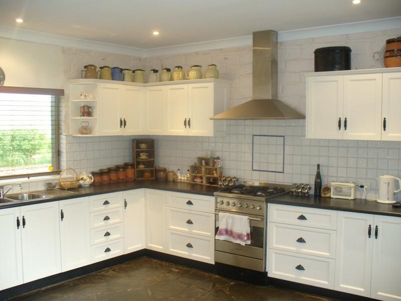 9 Kingston Terrace, Auburn SA 5451