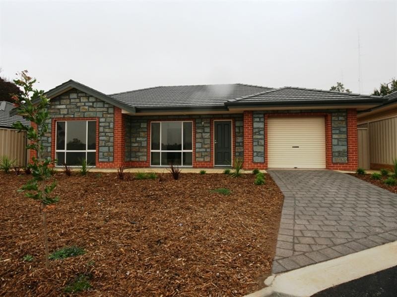 11 Clarevale Estate, 372 Main North Road, Clare SA 5453