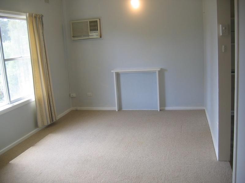 7 Pattullo Avenue, Clare SA 5453