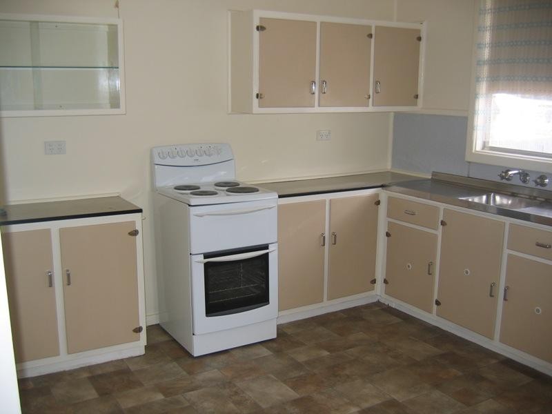 7 Pattullo Avenue, Clare SA 5453