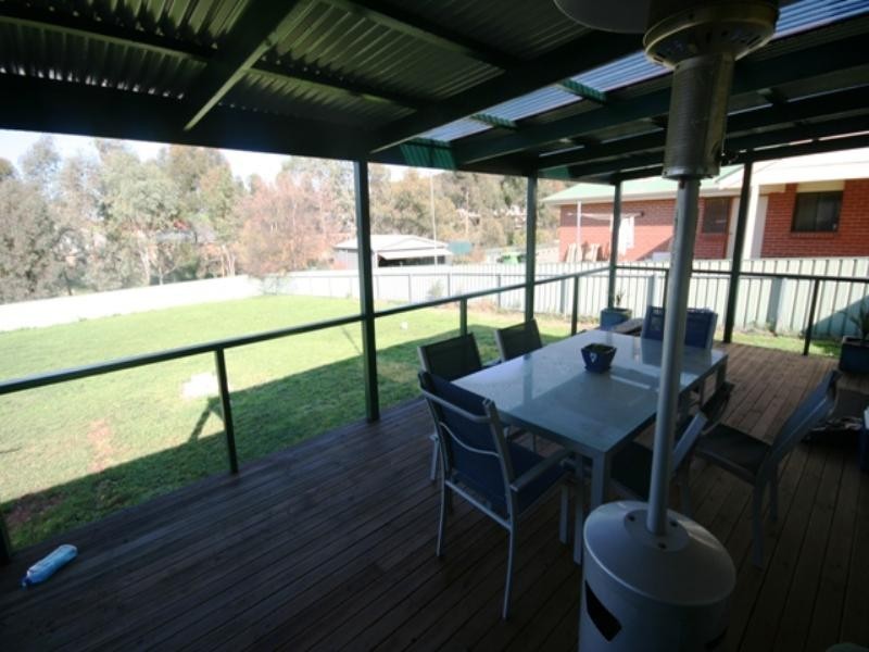 4 Kelly Street, Clare SA 5453