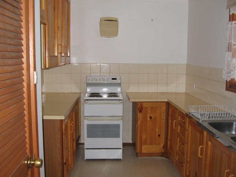 5 Phoenix Court, Clare SA 5453