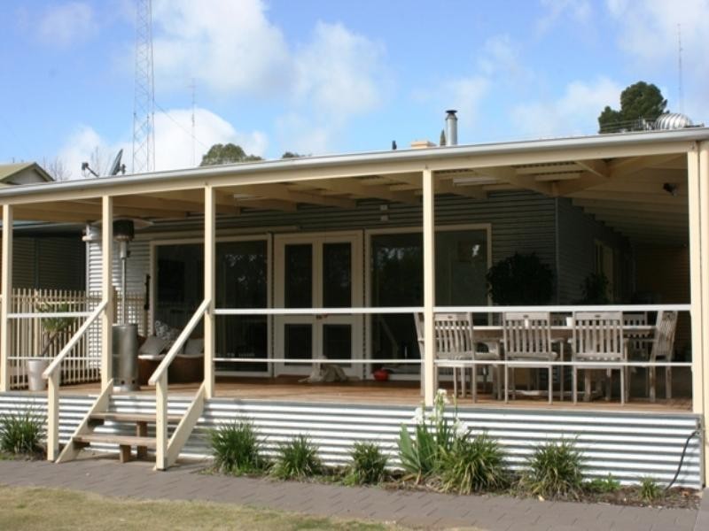 47 Victoria Road, Clare SA 5453