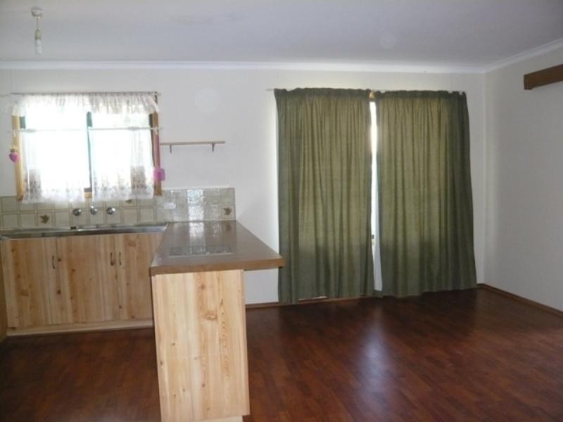 15 Geddes Avenue, Clare SA 5453