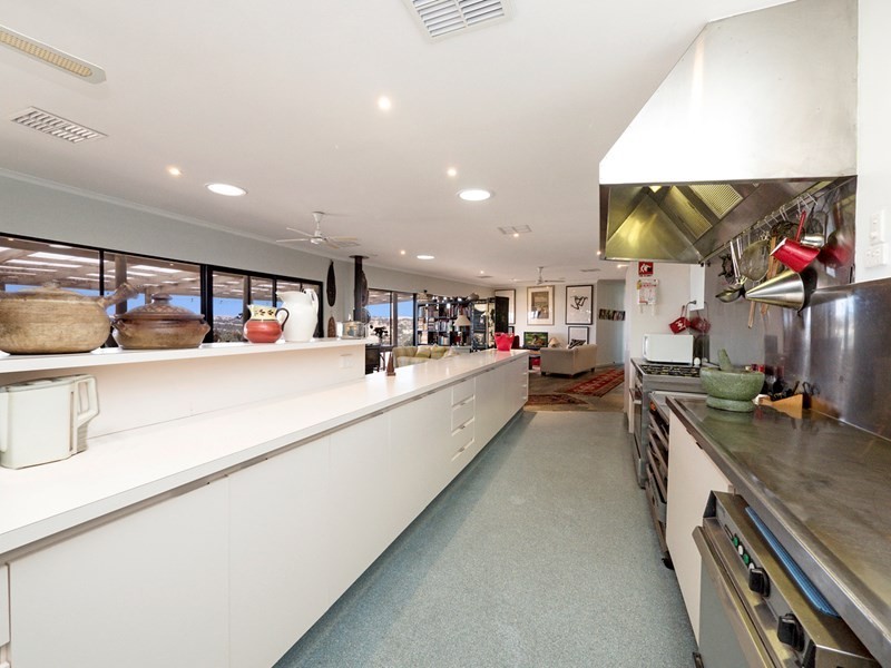 280 Basham Road, Clare SA 5453