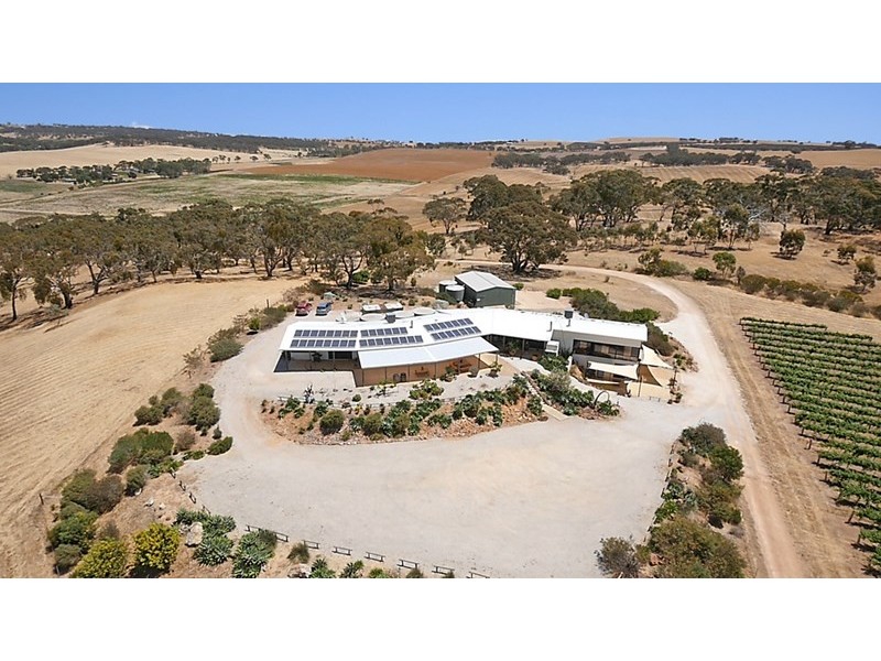 280 Basham Road, Clare SA 5453