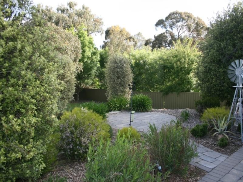 5 McBride Lane, Clare SA 5453