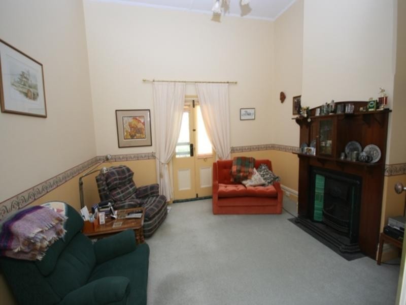 14 Kangaroo Street, Burra SA 5417