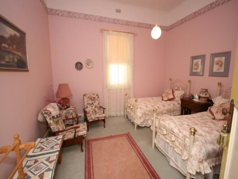 14 Kangaroo Street, Burra SA 5417