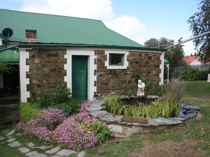 14 Kangaroo Street, Burra SA 5417