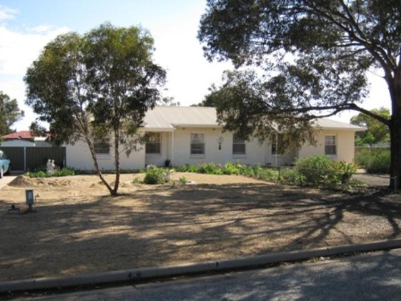 8-10 Giles, Crystal Brook SA 5523