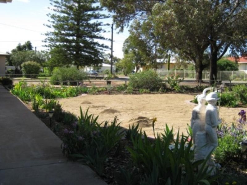 8-10 Giles, Crystal Brook SA 5523