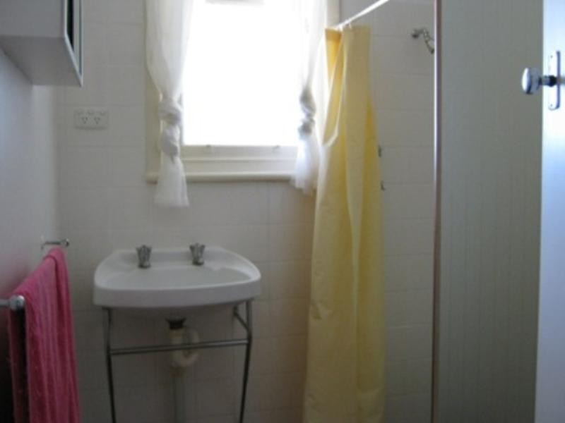 8-10 Giles, Crystal Brook SA 5523