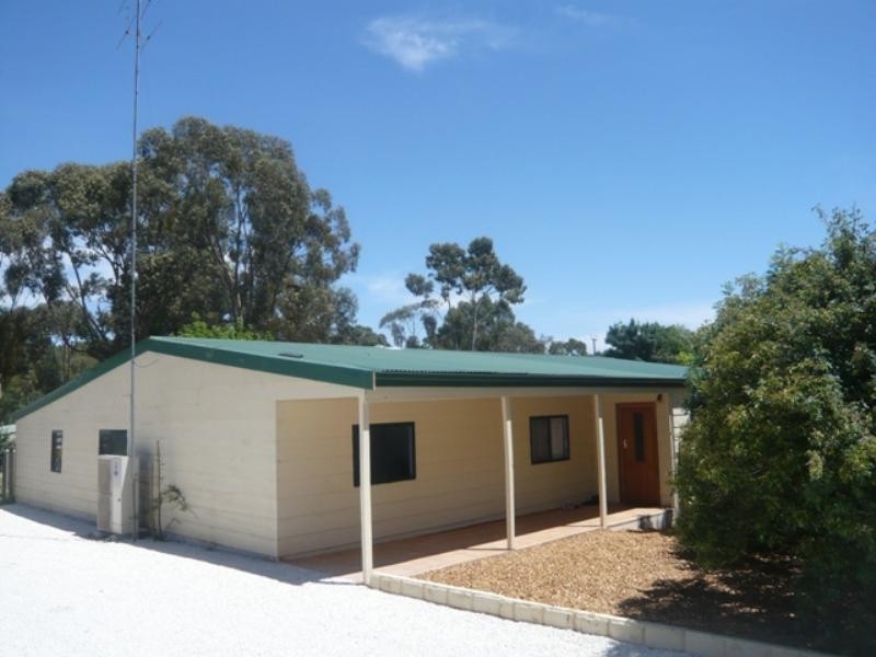44 Warenda Road, Clare SA 5453