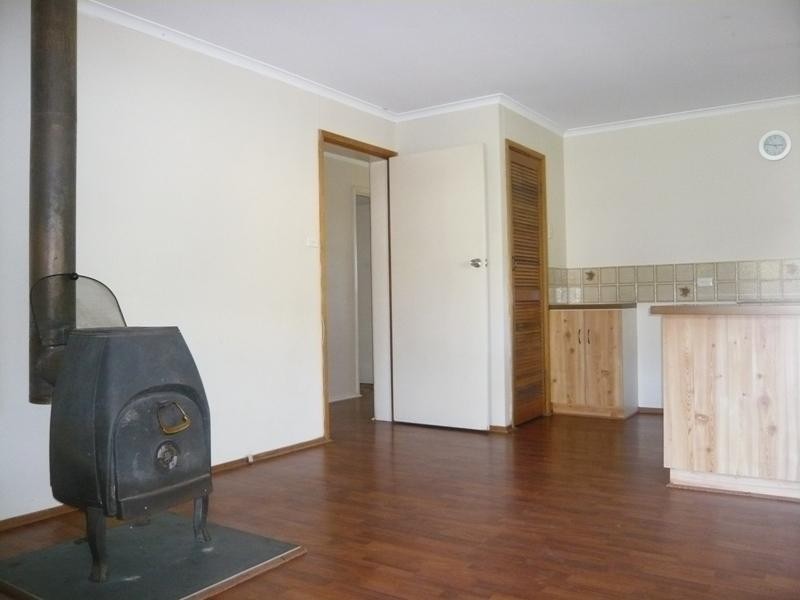 15 Geddes Avenue, Clare SA 5453