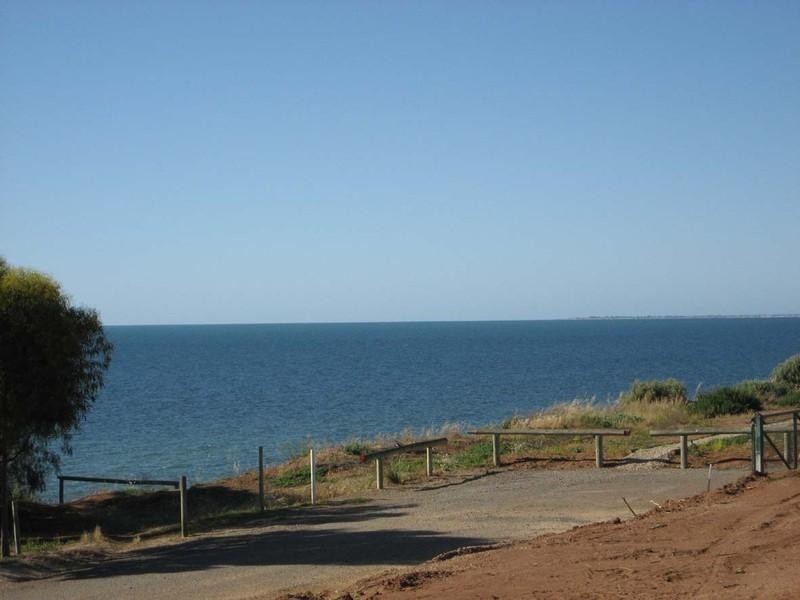 37 Chapman Road, Rogues Point SA 5571