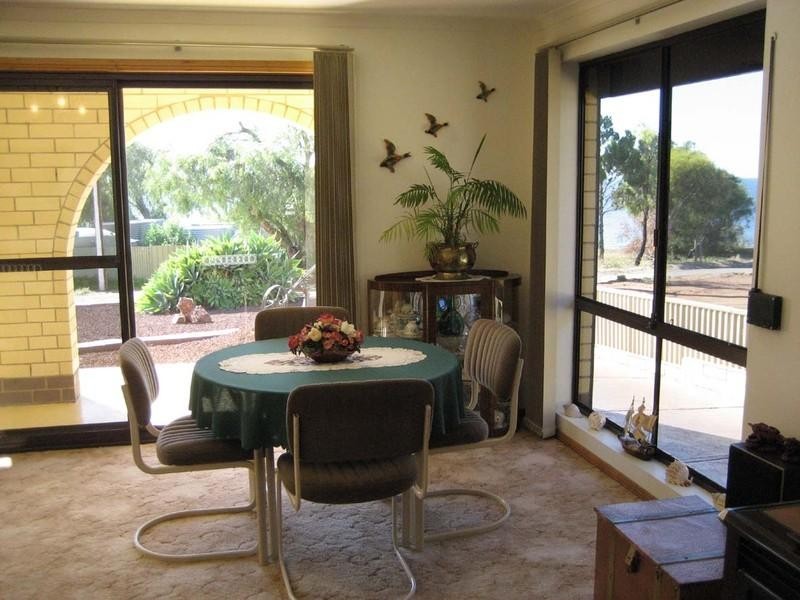 37 Chapman Road, Rogues Point SA 5571