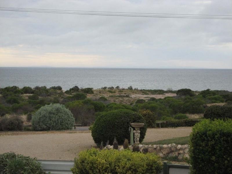 7 Angus Road, Tiddy Widdy Beach SA 5571