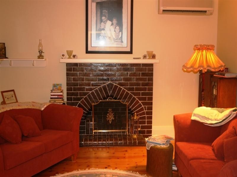 2 The Crescent, Burra SA 5417