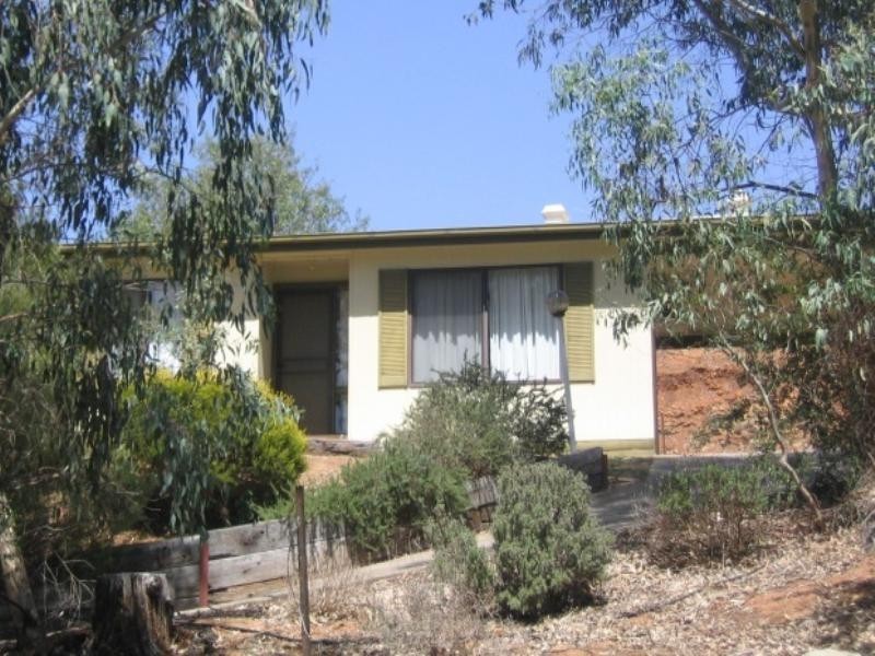 26 Strickland Street, Clare SA 5453
