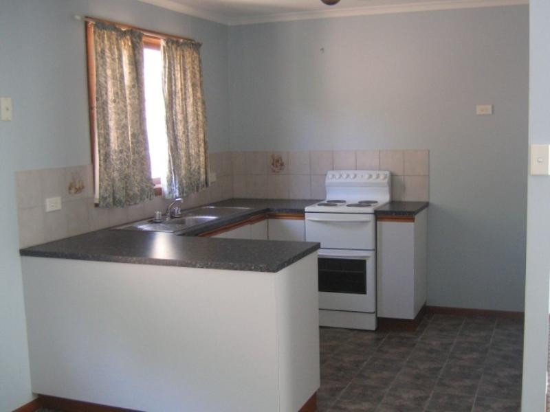 26 Strickland Street, Clare SA 5453