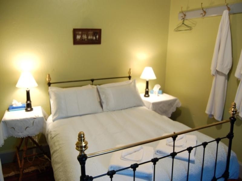 18 Truro Street, Burra SA 5417