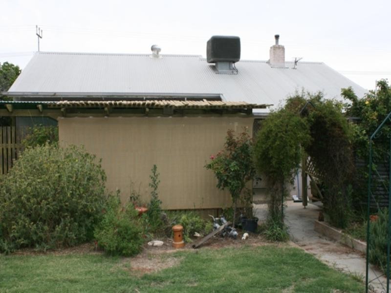 24 Park Terrace, Gladstone SA 5473