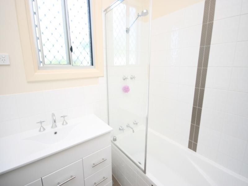 17 Melrose Avenue, Clare SA 5453