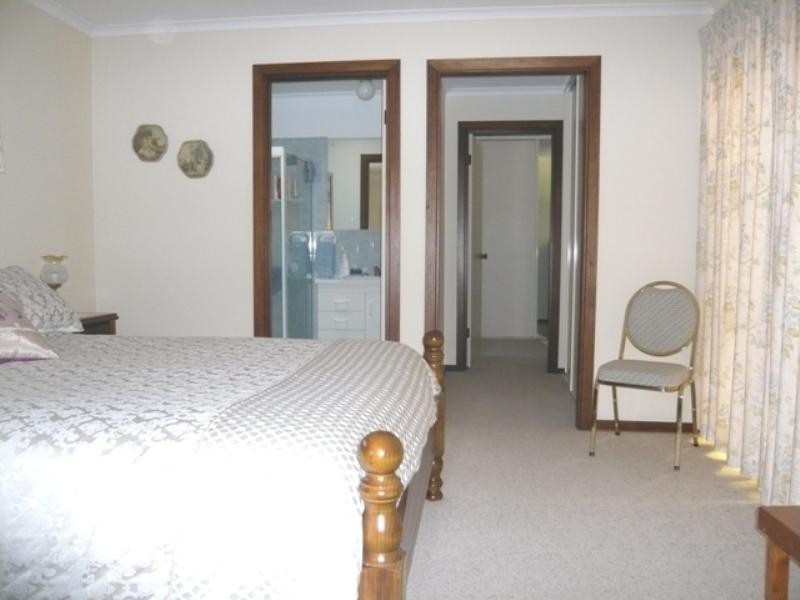 1 West Terrace, Clare SA 5453