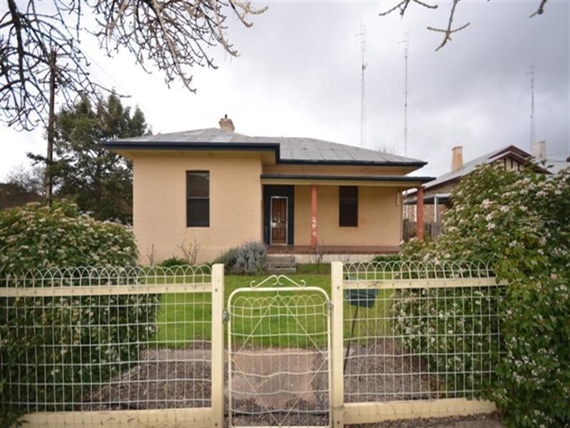 165 Main North Road, Clare SA 5453