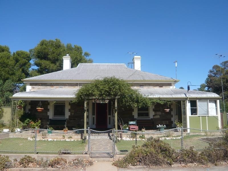 22 Thames Street, Burra SA 5417