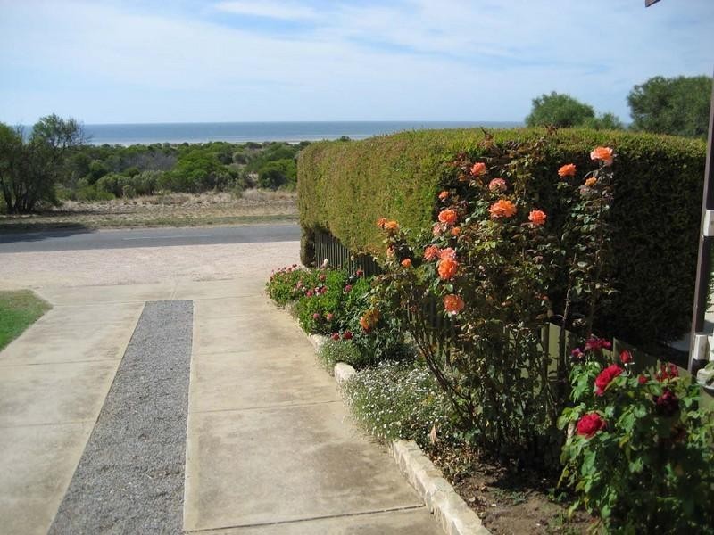 16 Tiddy Widdy Road, Tiddy Widdy Beach SA 5571