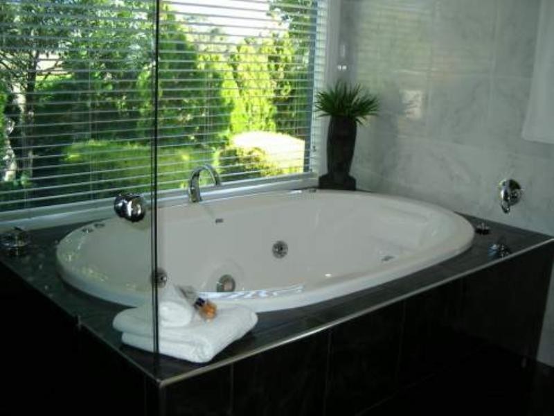 30 Ayers Street, Burra SA 5417