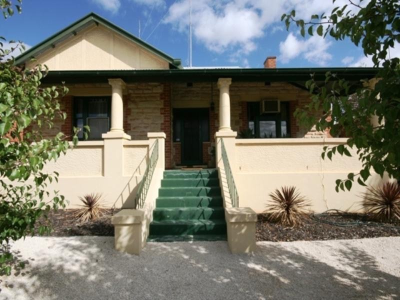 46 Victoria Road, Clare SA 5453