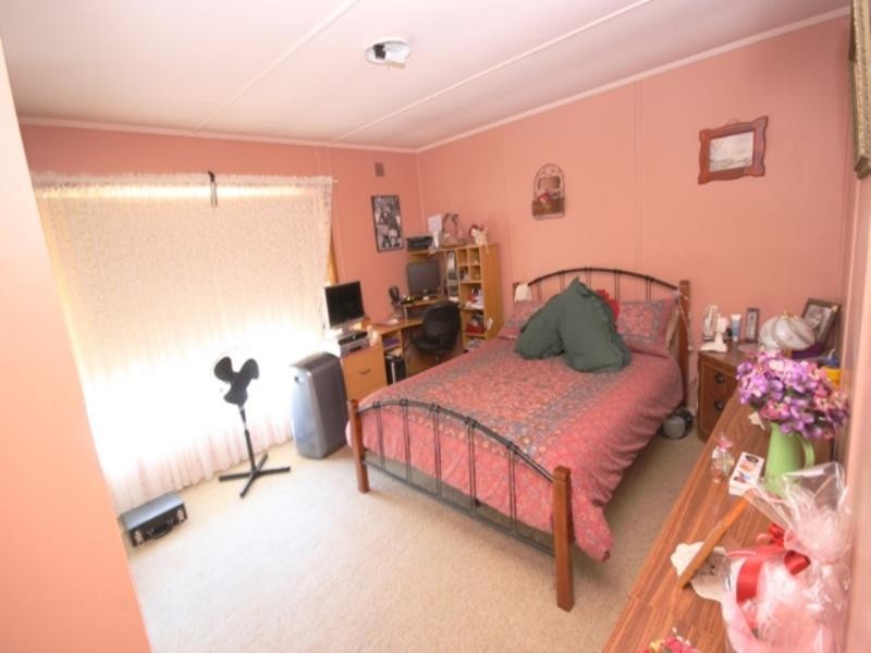 28 Blyth Road, Clare SA 5453