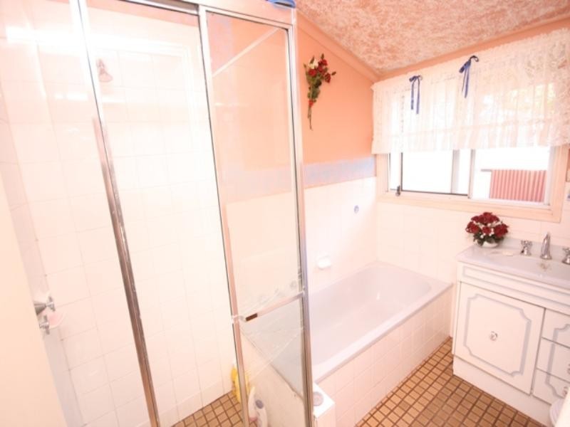 28 Blyth Road, Clare SA 5453